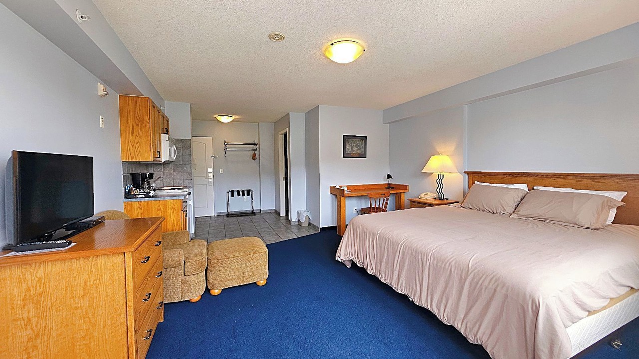 Photo of Bedroom in Grande Cache