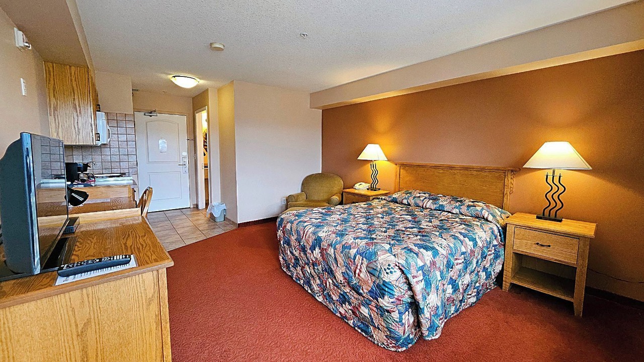 Photo of Bedroom in Grande Cache