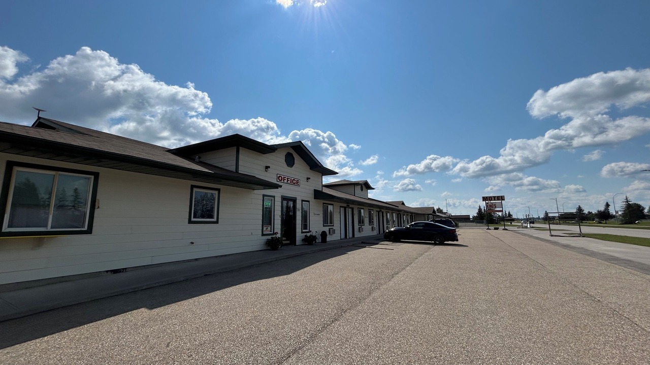 Photo of Outdoor in Sundre