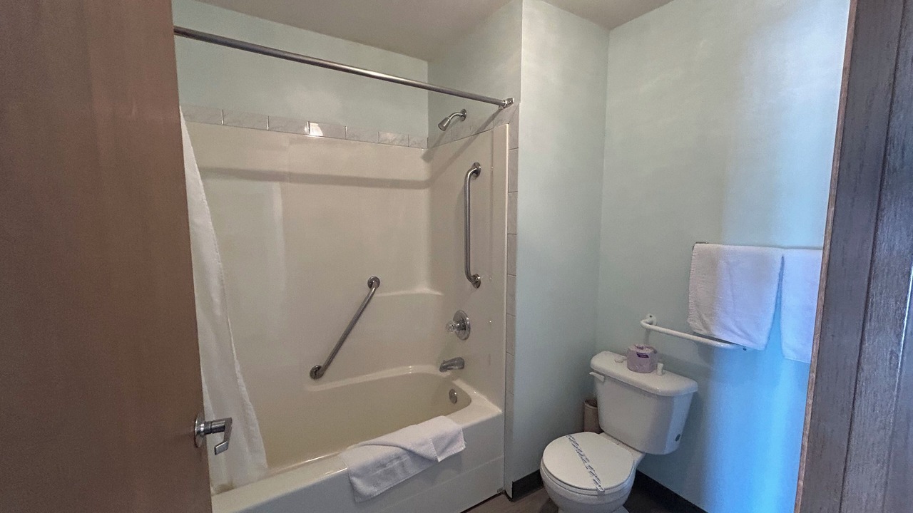 Photo of Bathroom in Sundre