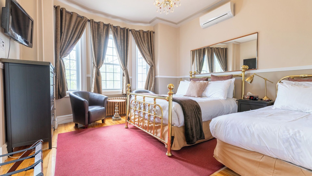Photo of Bedroom in Montcalm