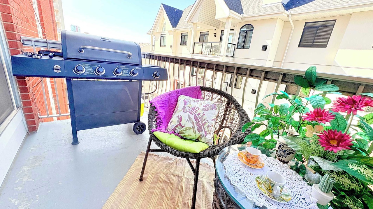 Photo of Patio Balcony in North Central Edmonton