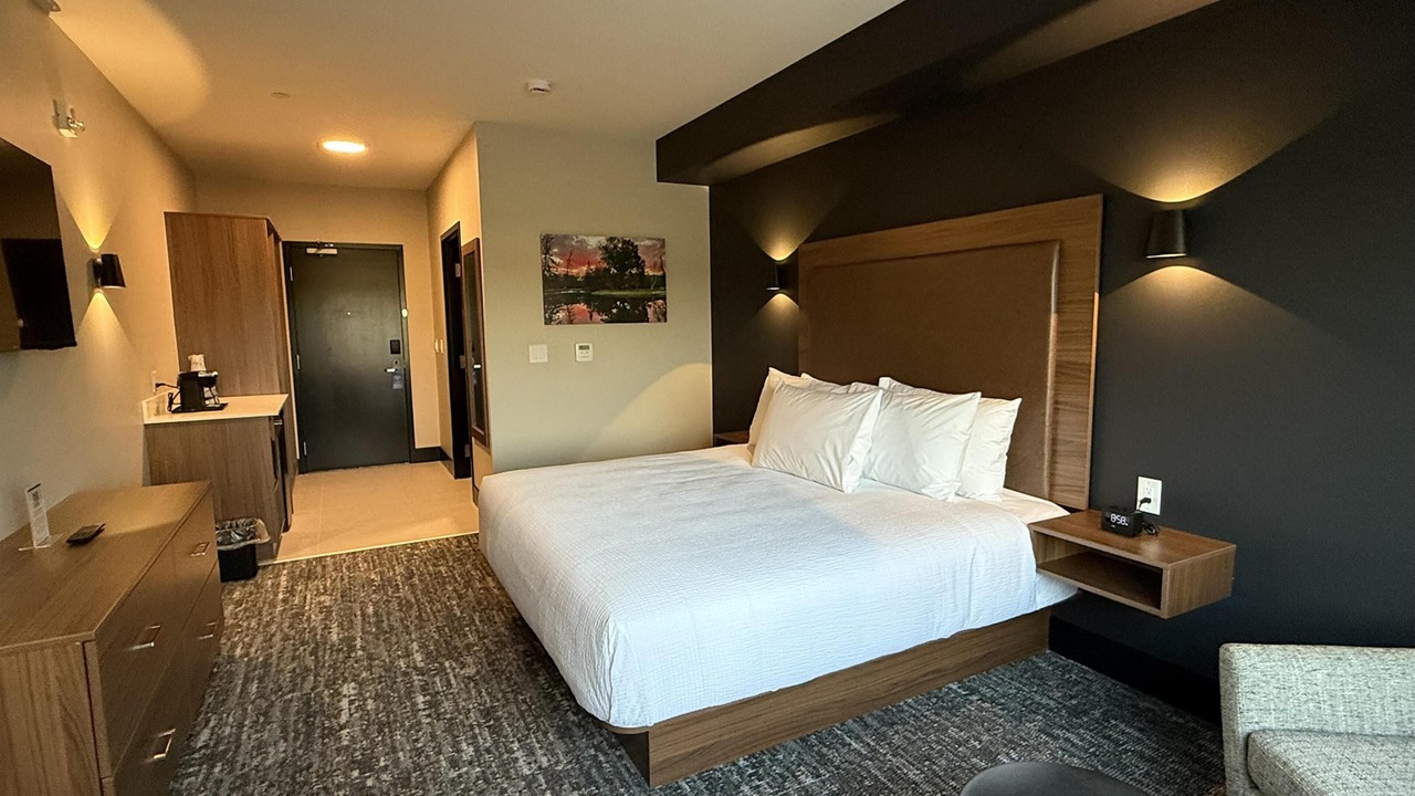 Photo of Bedroom in Neepawa