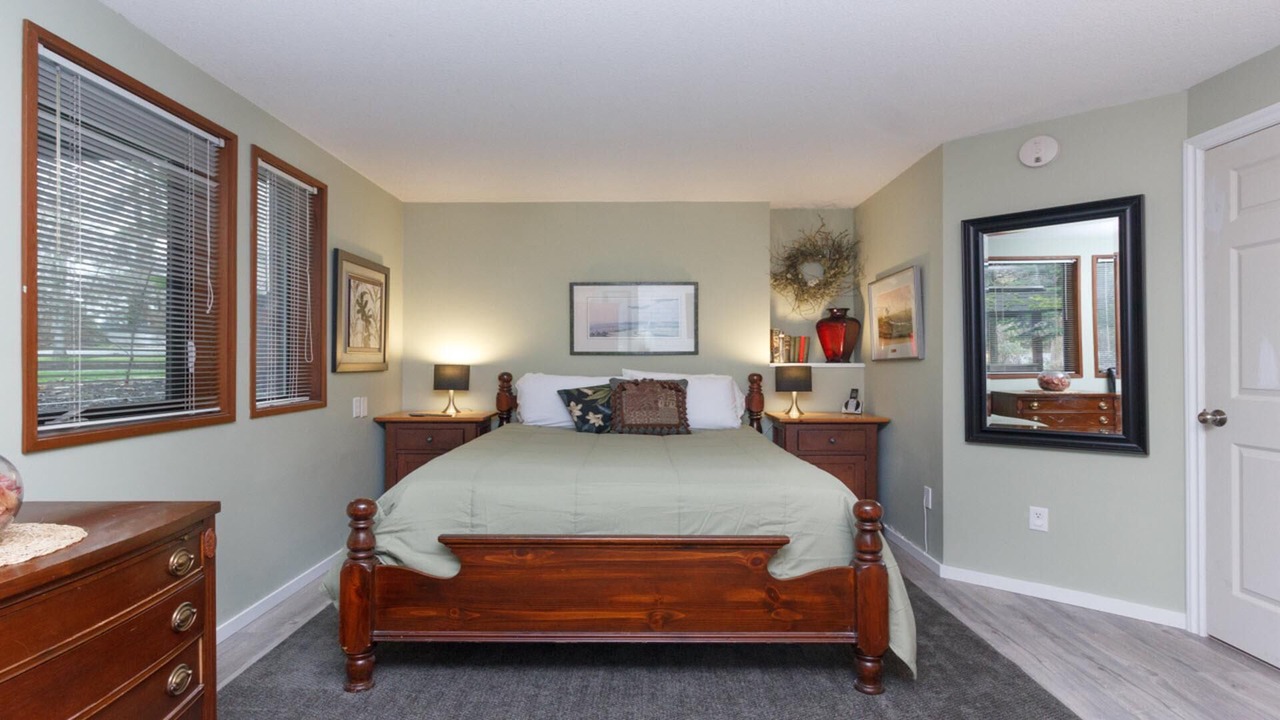 Photo of Livingroom in North Saanich