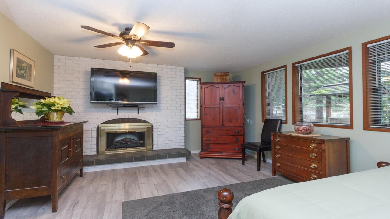 Photo of Livingroom in North Saanich