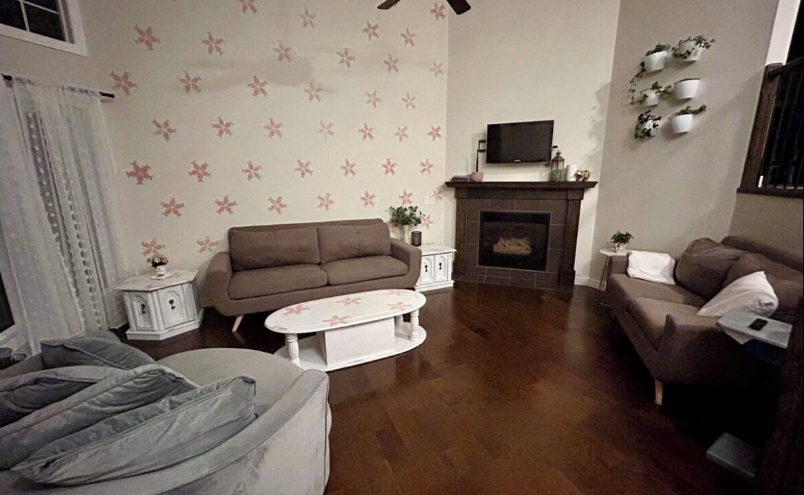 Photo of Livingroom in Airdrie
