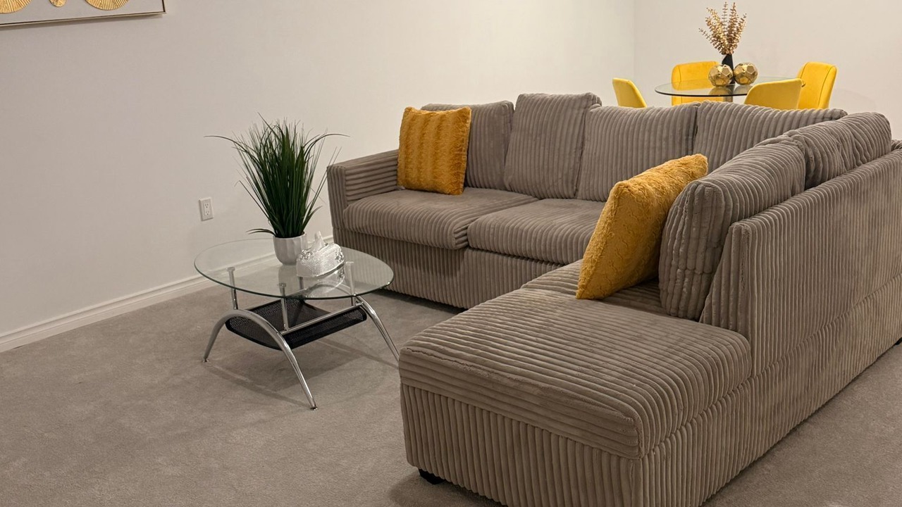 Photo of Livingroom in Niagara Falls