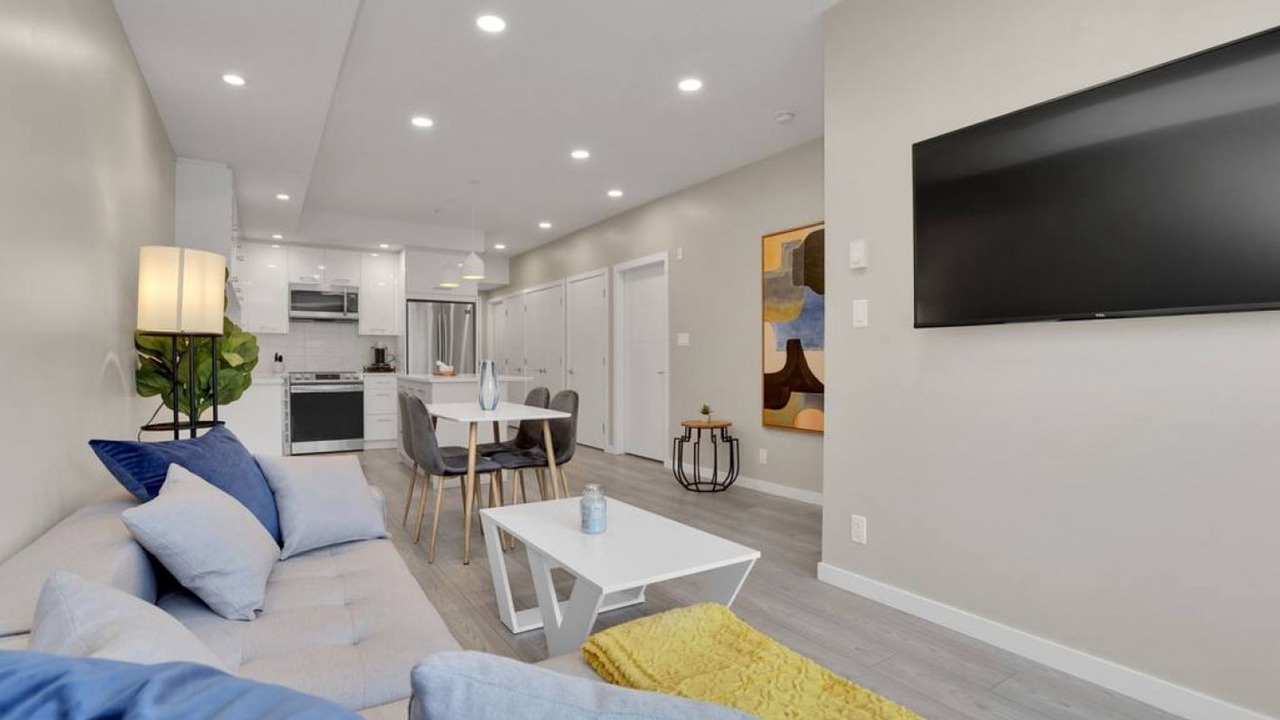 Photo of Livingroom in Downtown Squamish