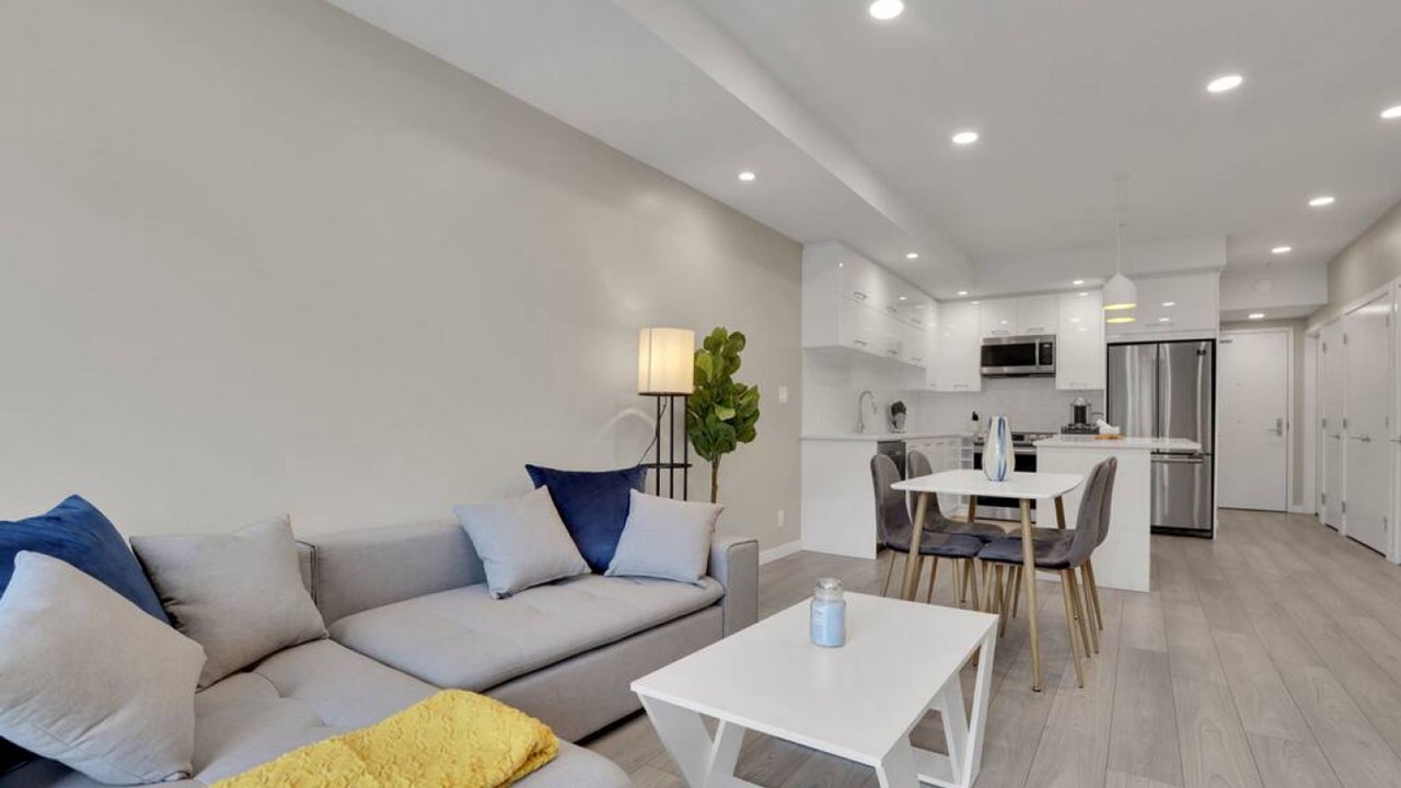 Photo of Livingroom in Downtown Squamish