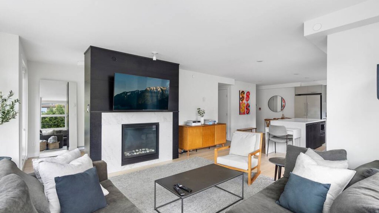Photo of Livingroom in White Rock