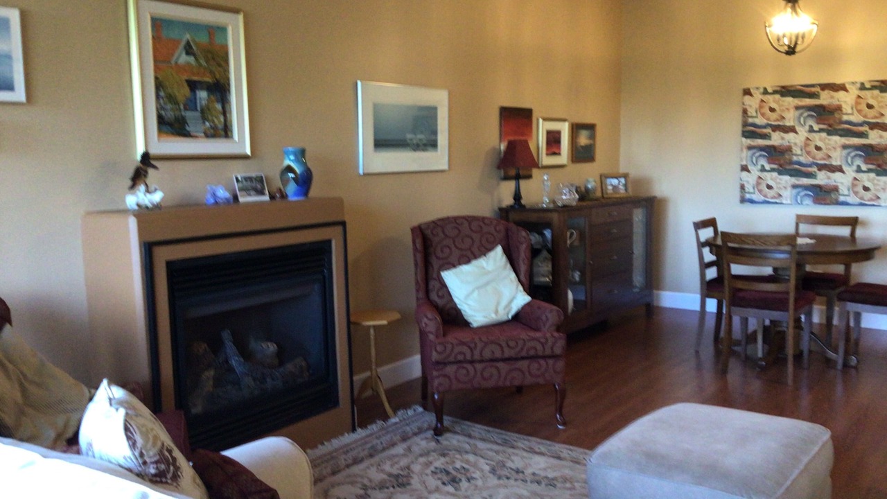 Photo of Livingroom in Comox