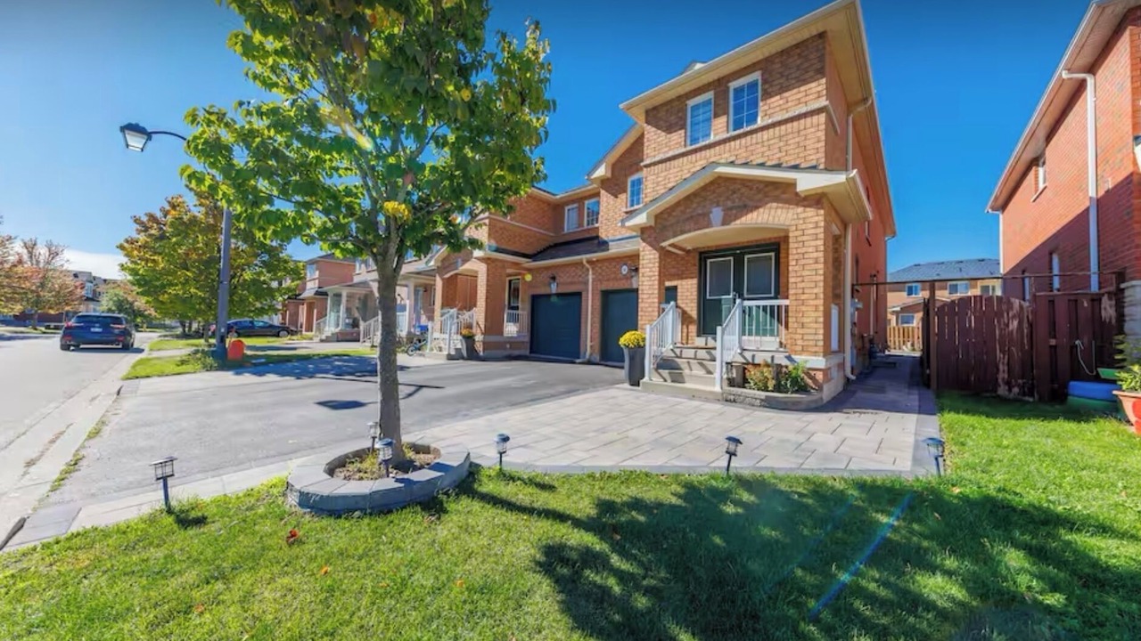 Photo of Outdoor in Markham
