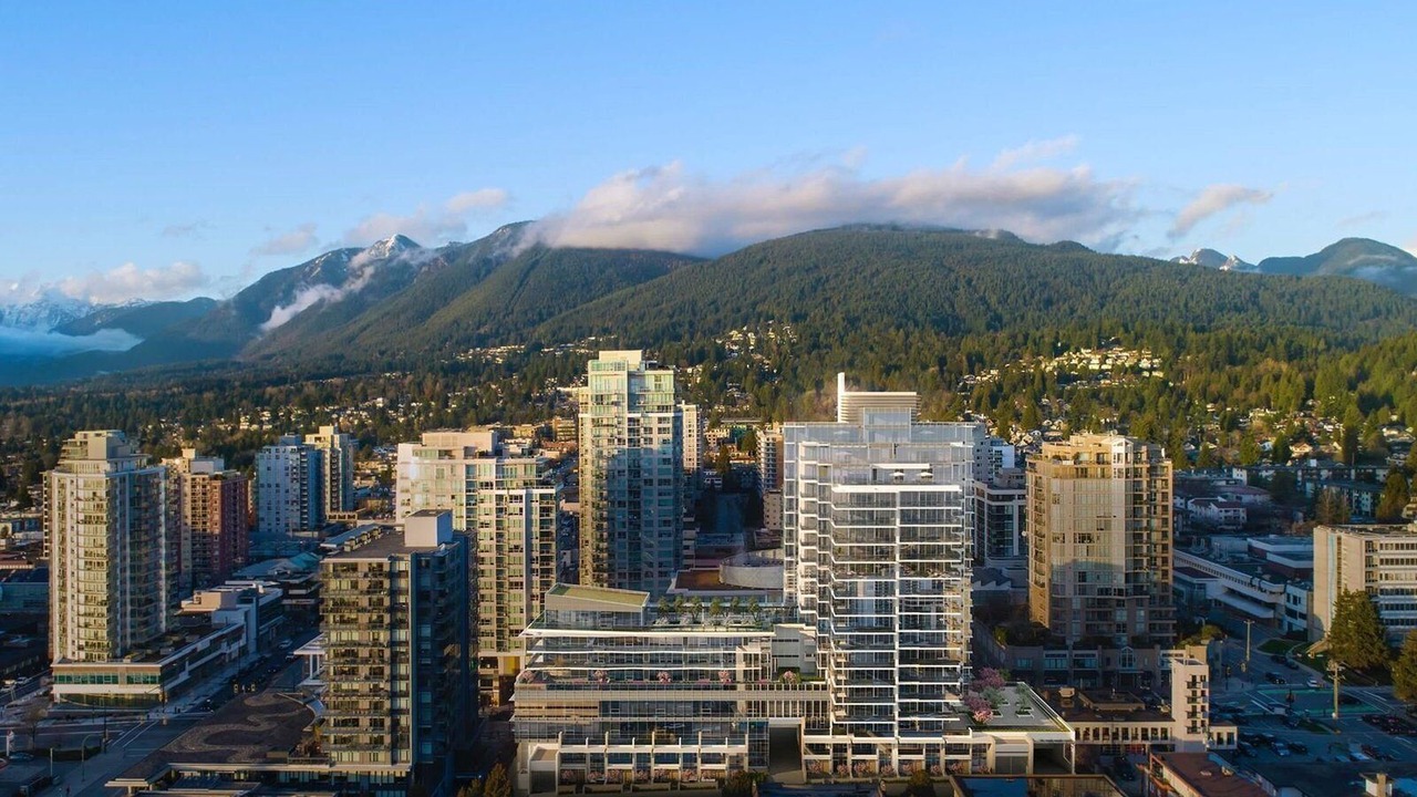 Photo of Outdoor in Central Lonsdale