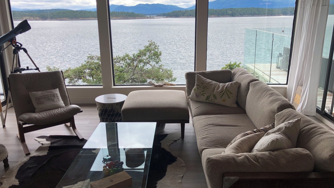 Photo of Livingroom in Galiano