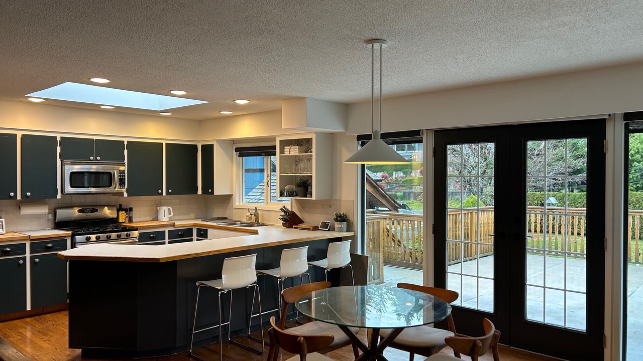 Photo of Kitchen in Garibaldi Highlands