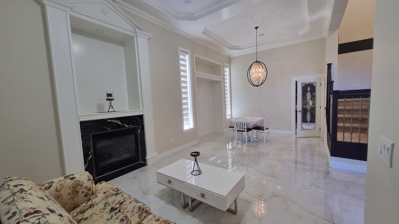Photo of Livingroom in Newton