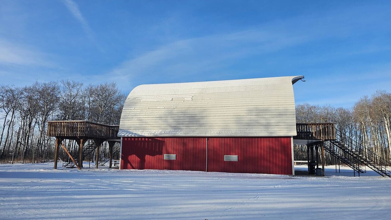 Photo of Outdoor in Division No. 16