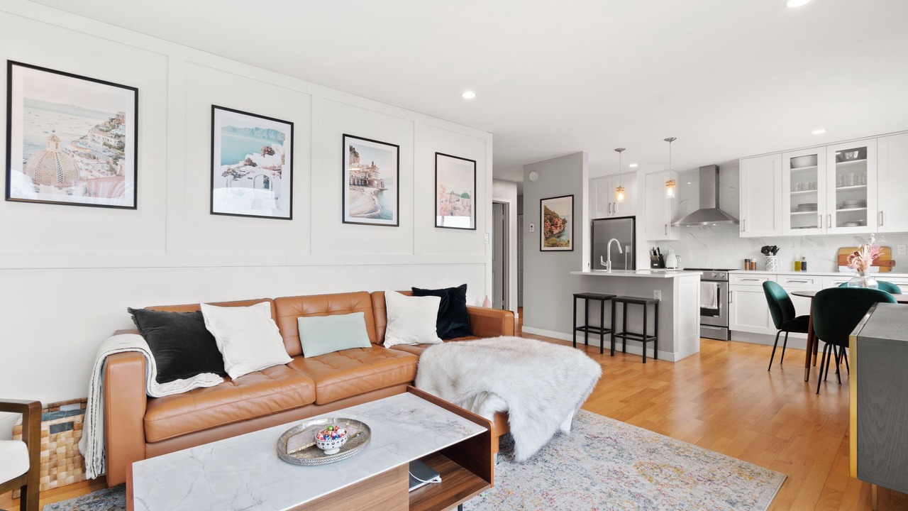 Photo of Livingroom in Fairview