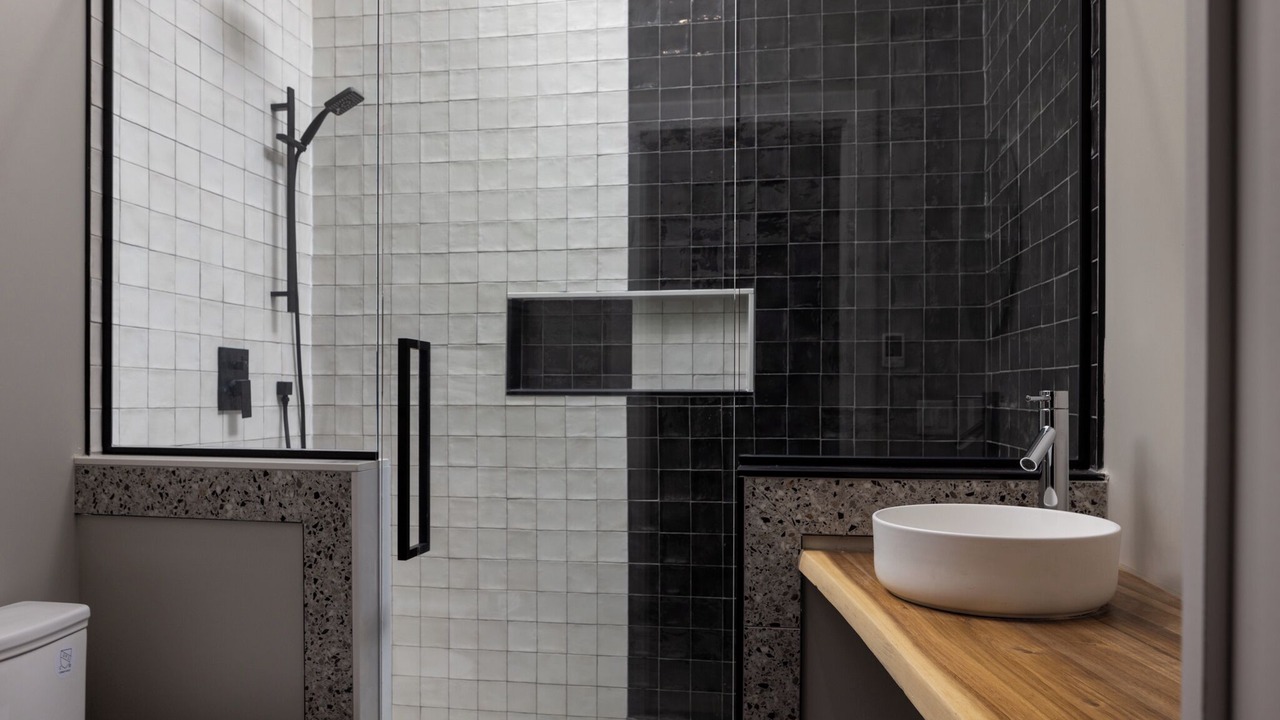 Photo of Bathroom in Amherstburg