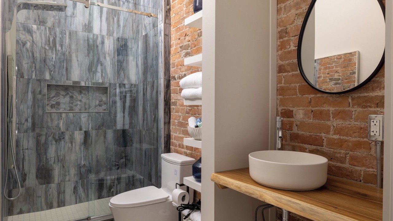 Photo of Bathroom in Amherstburg