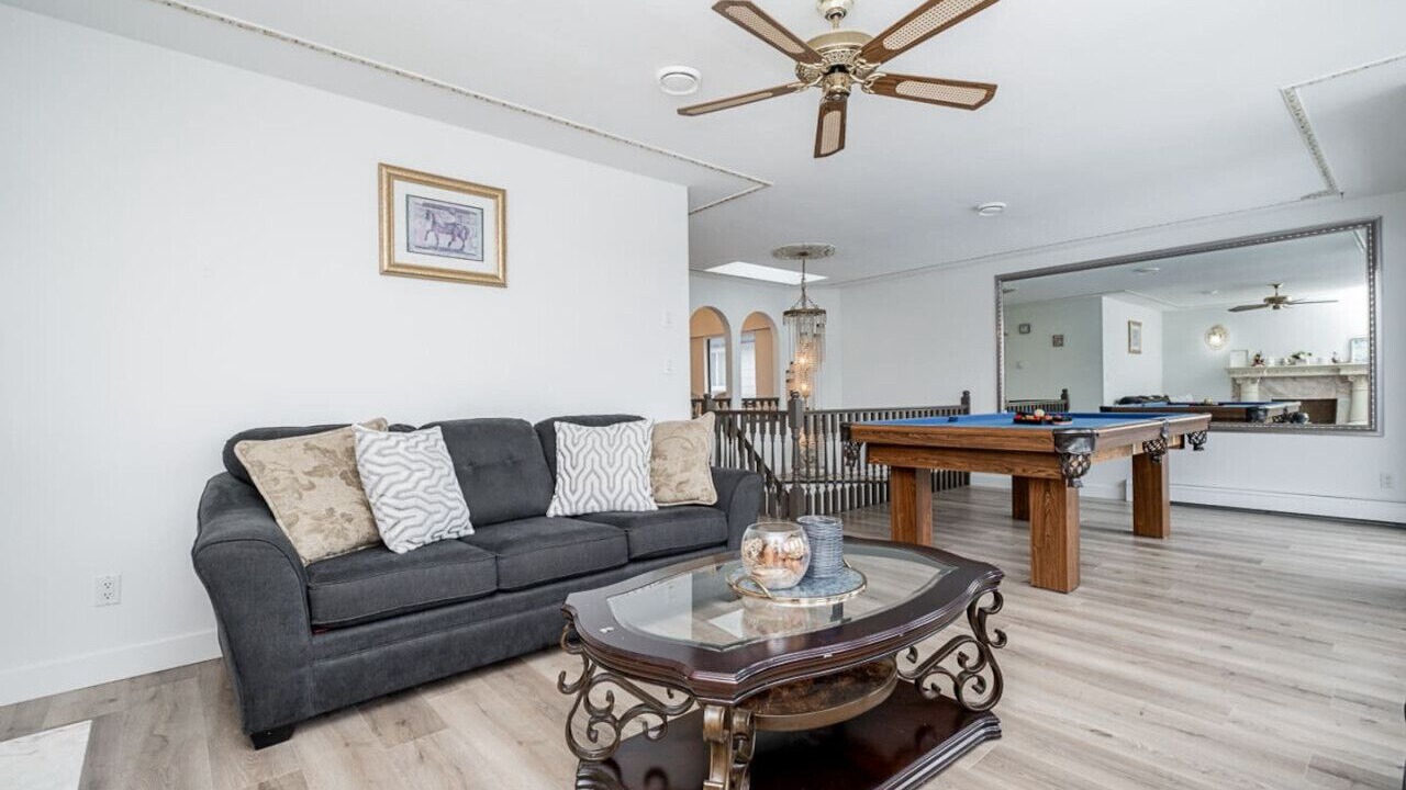 Photo of Livingroom in Sunset