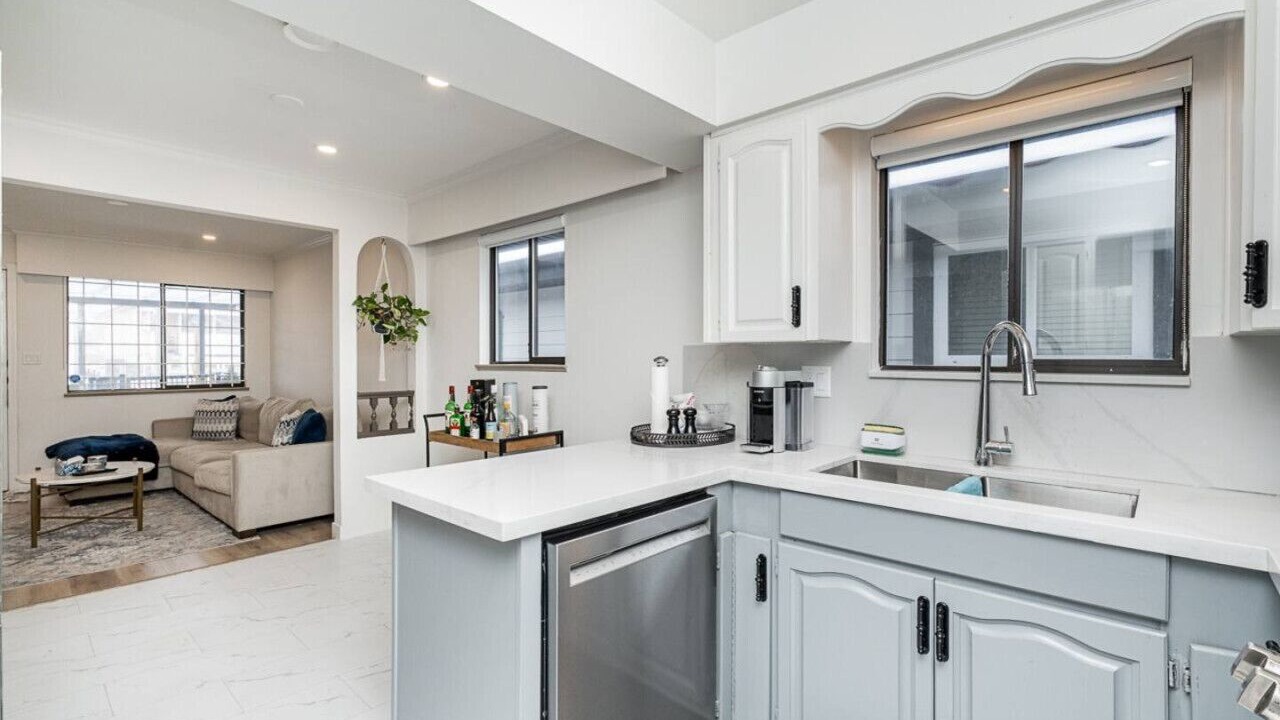 Photo of Kitchen in Sunset