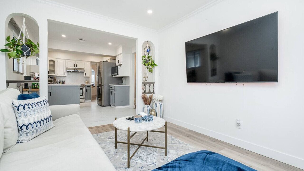 Photo of Livingroom in Sunset