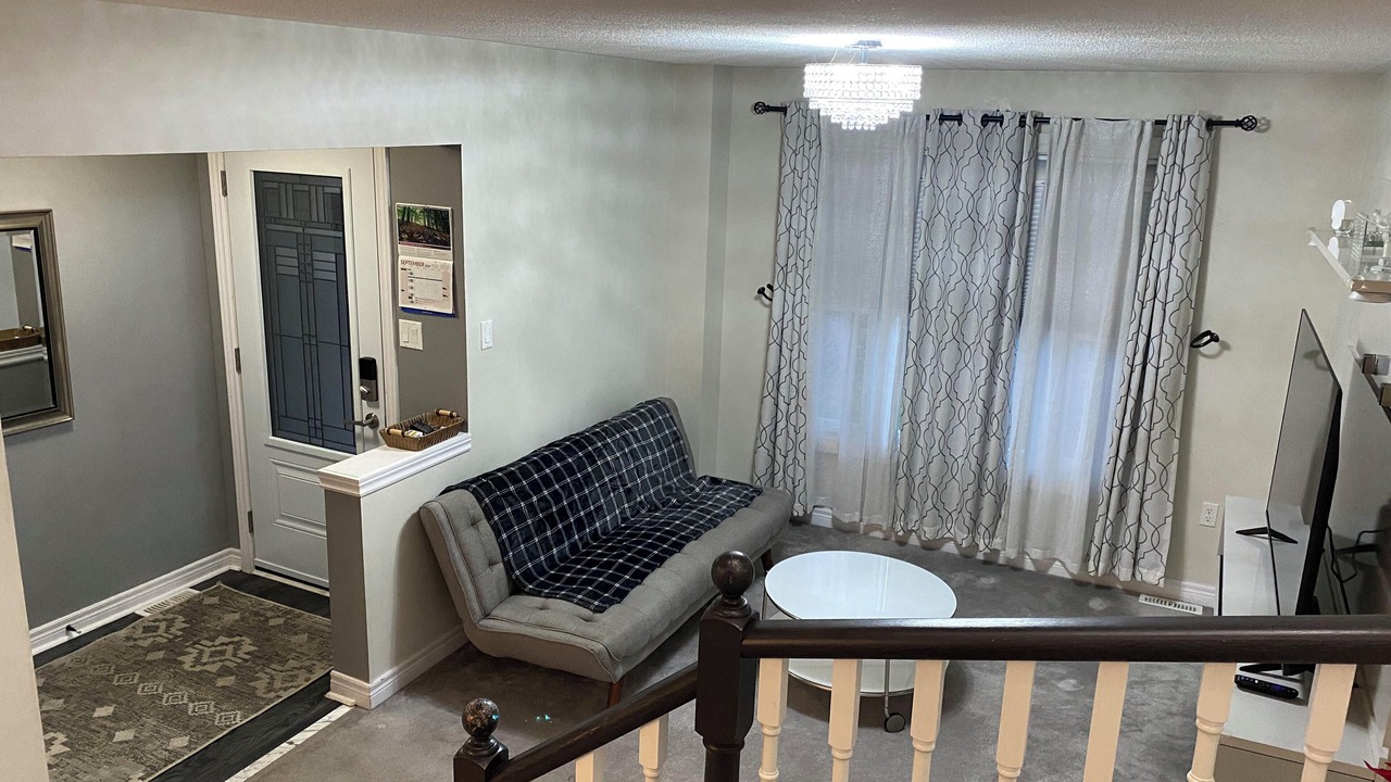 Photo of Livingroom in Barrie