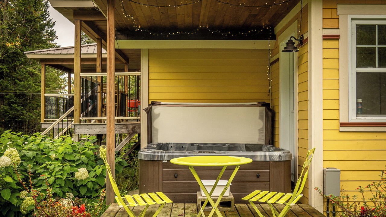 Photo of Patio Balcony in Sainte-Cecile-de-Whitton