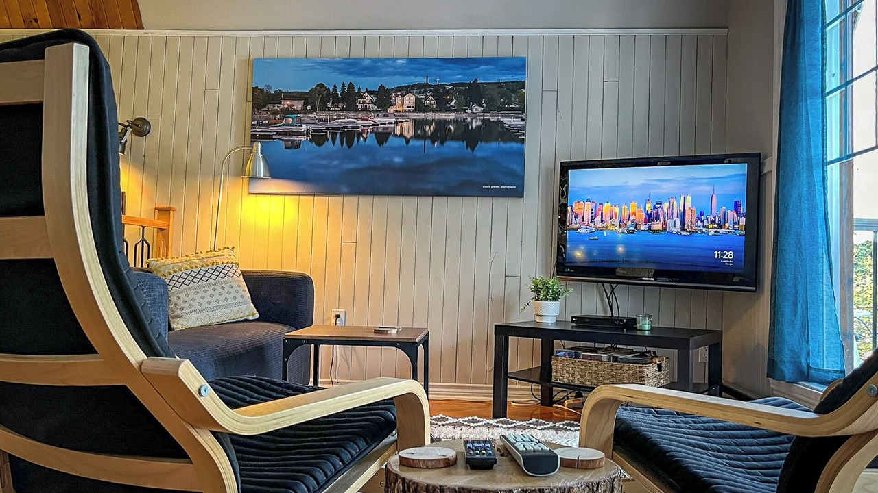 Photo of Livingroom in Sainte-Cecile-de-Whitton