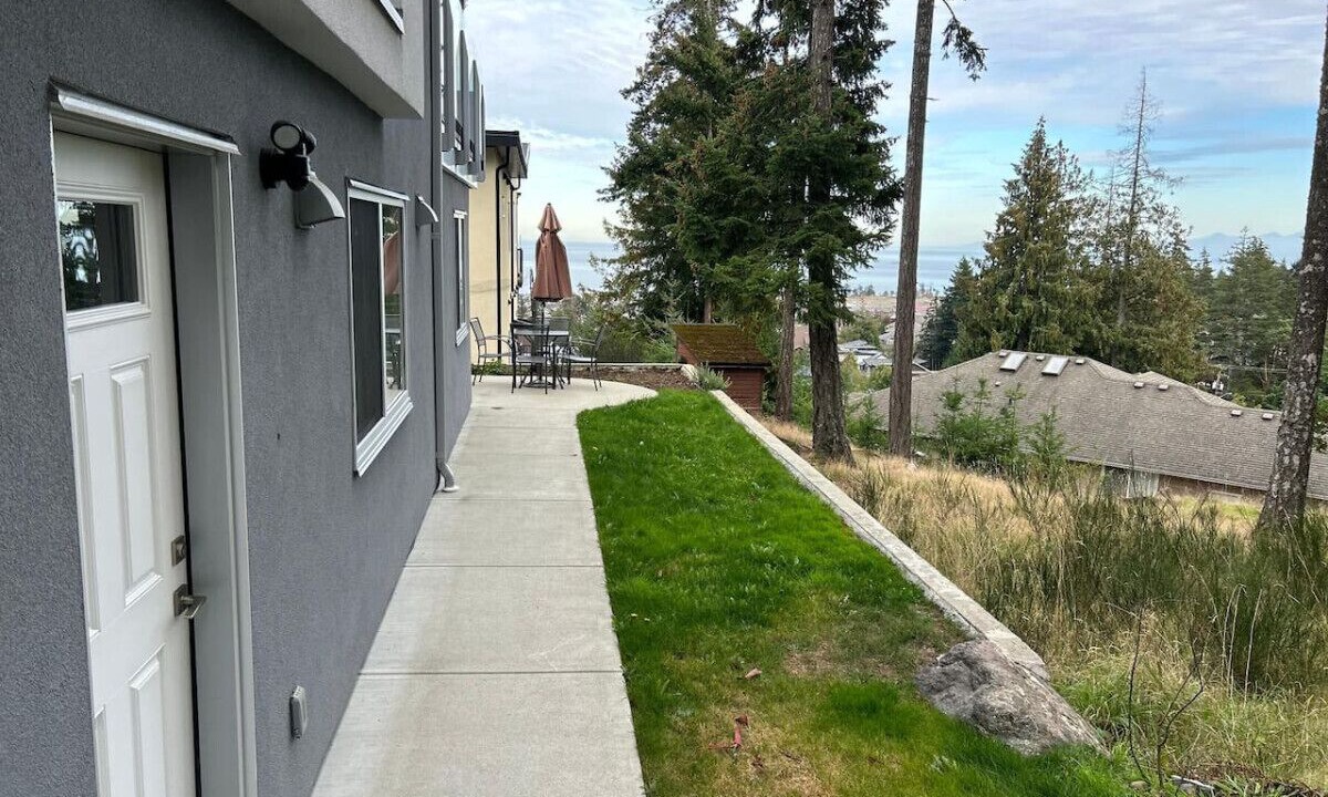 Photo of Patio Balcony in Colwood