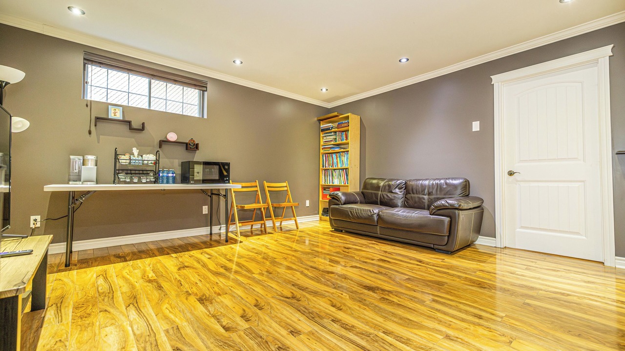 Photo of Livingroom in Brossard