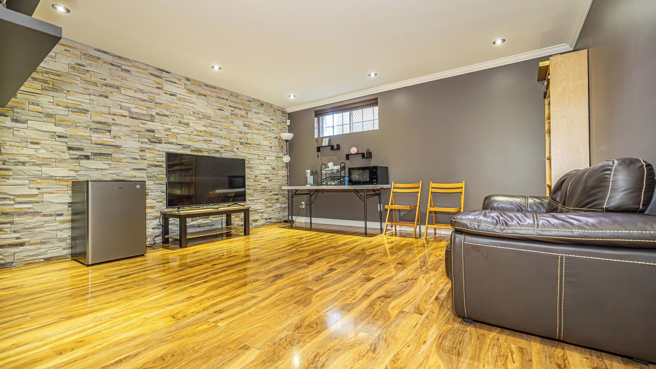 Photo of Livingroom in Brossard
