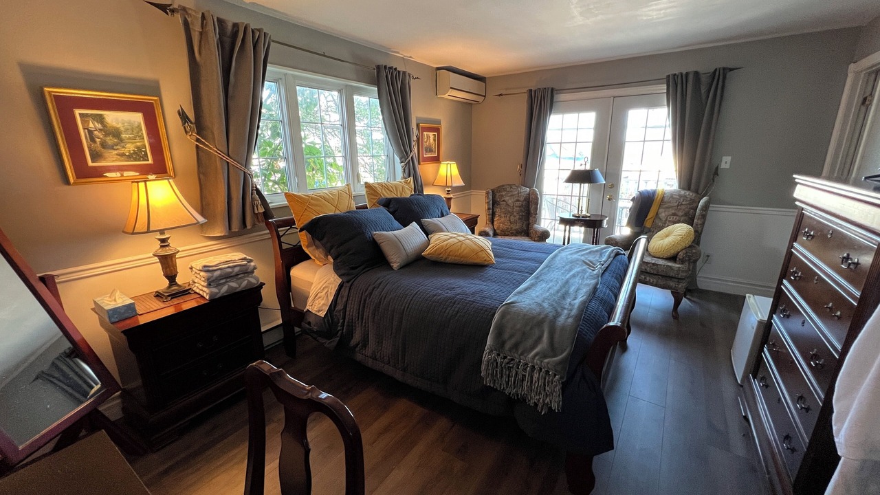 Photo of Livingroom in Sherbrooke
