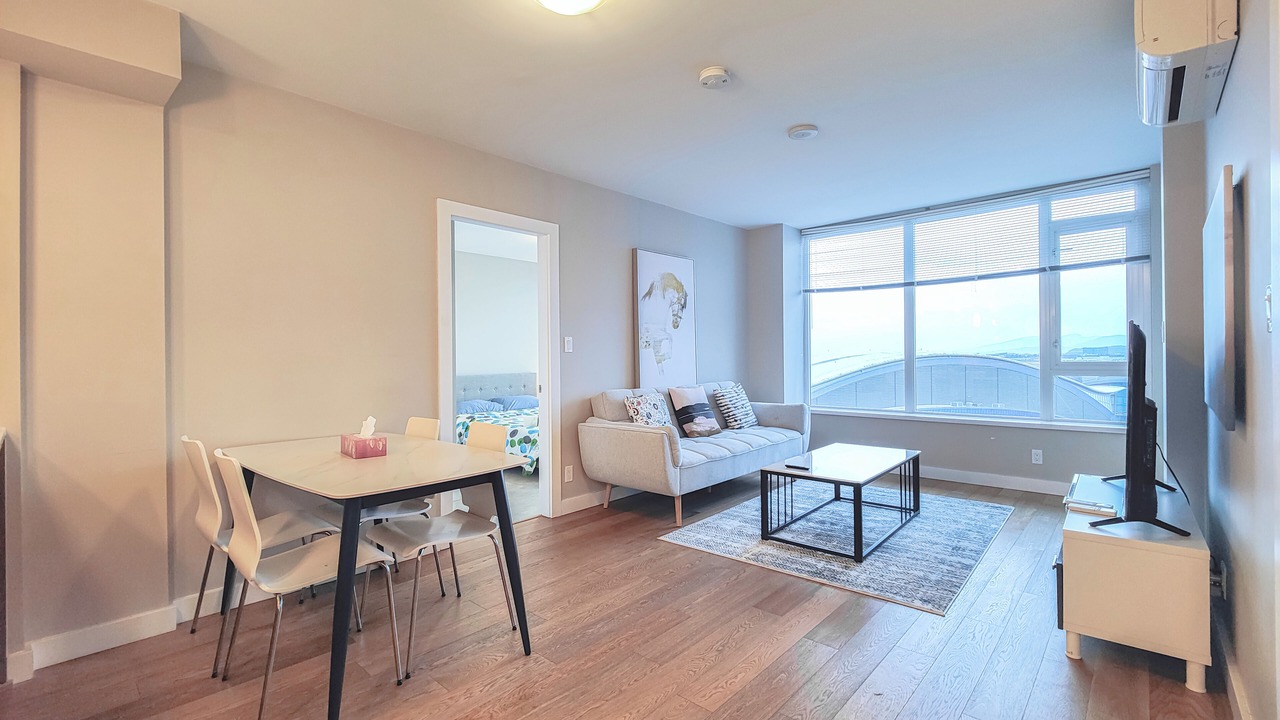 Photo of Livingroom in Richmond City Centre