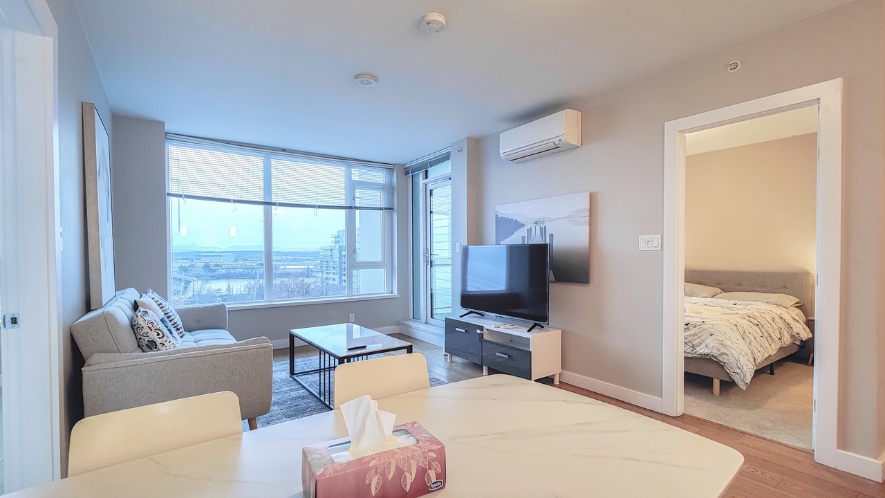 Photo of Livingroom in Richmond City Centre