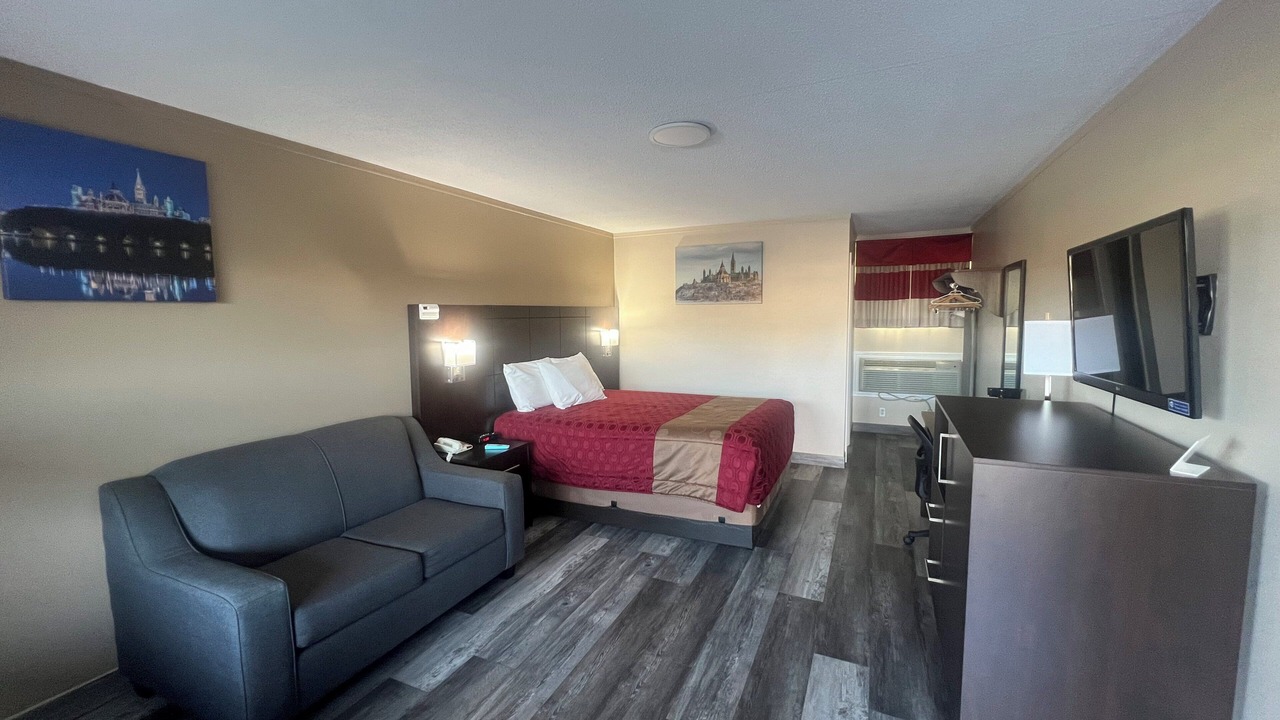 Photo of Bedroom in Tay Valley
