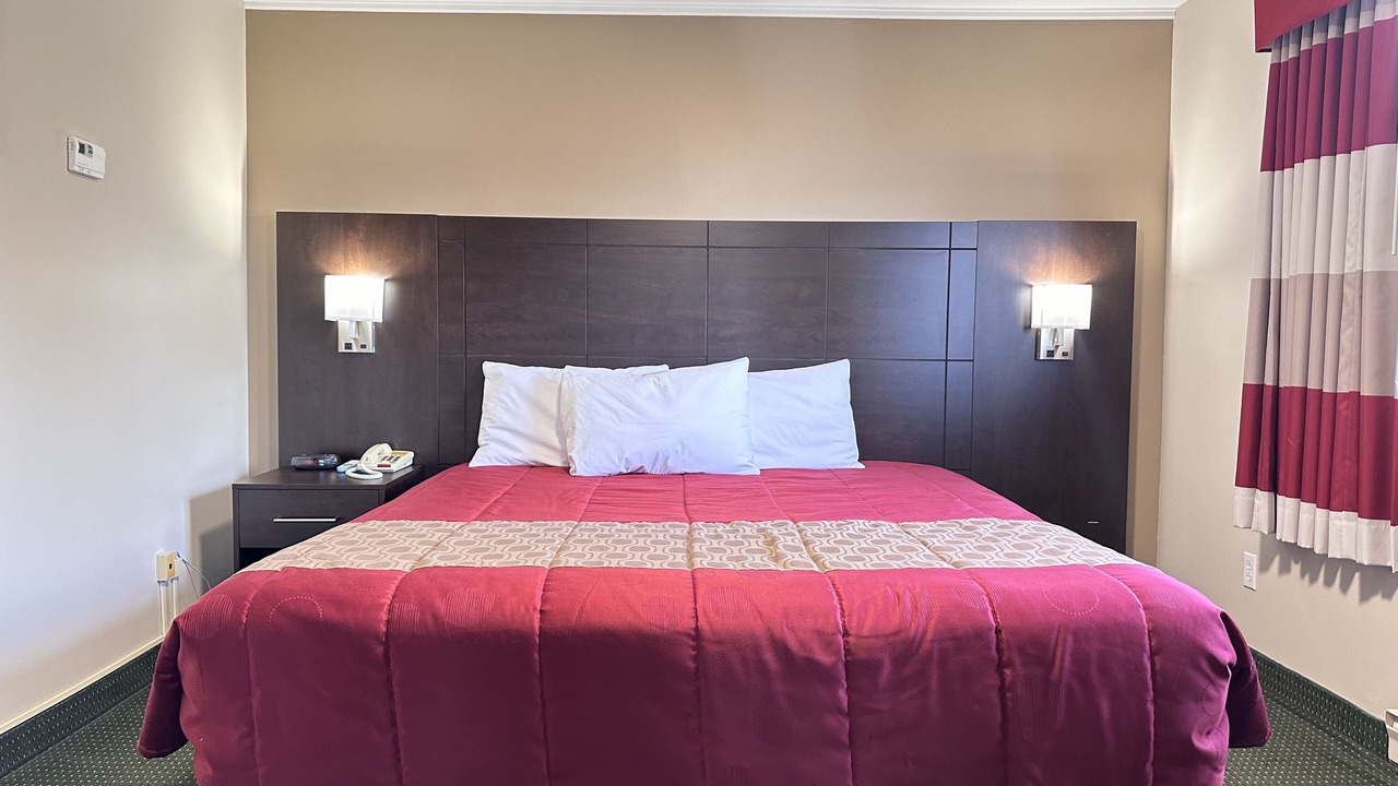 Photo of Bedroom in Tay Valley