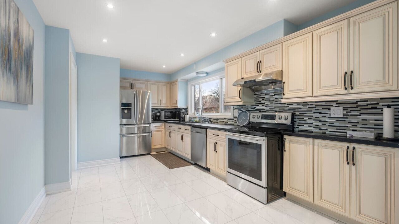 Photo of Kitchen in L'Amoreaux