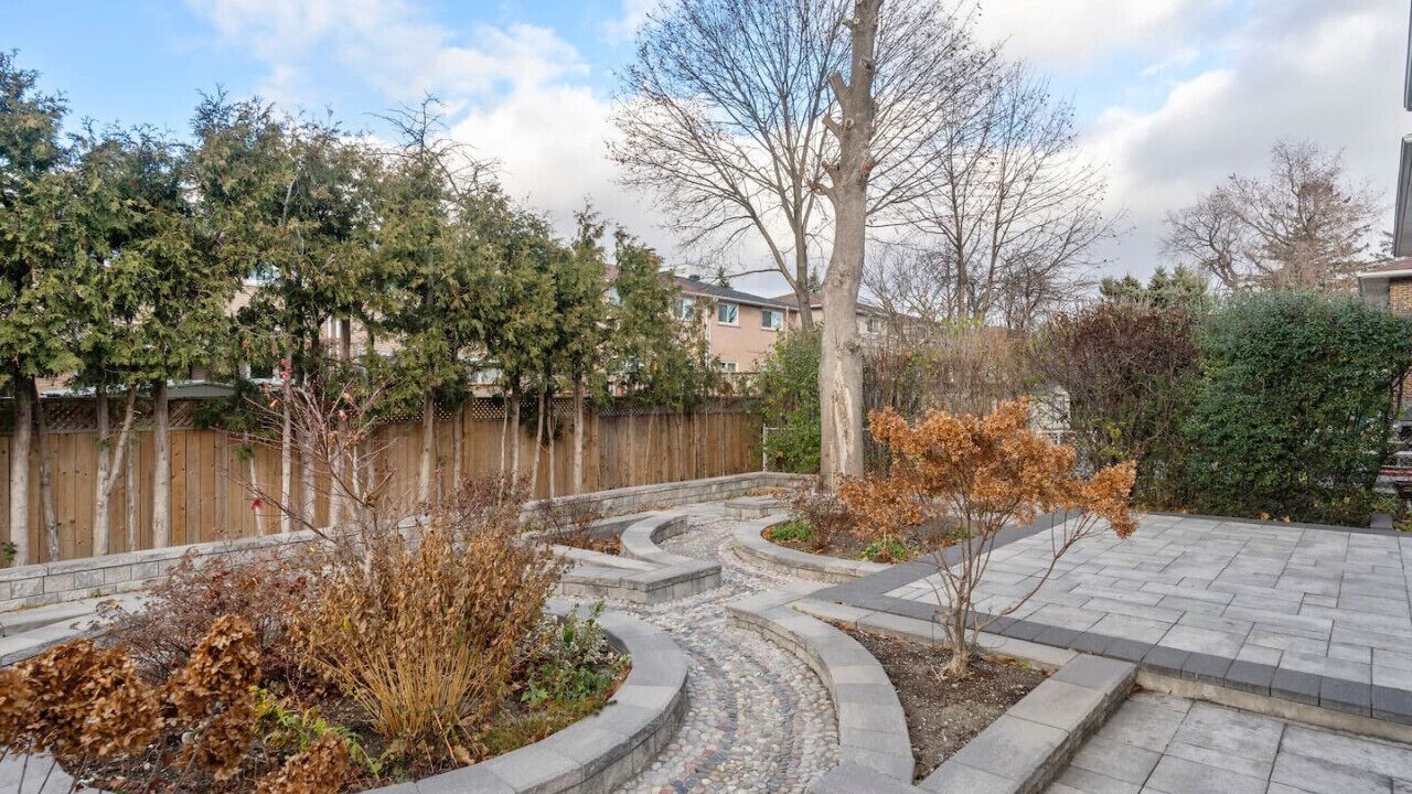 Photo of Outdoor in L'Amoreaux
