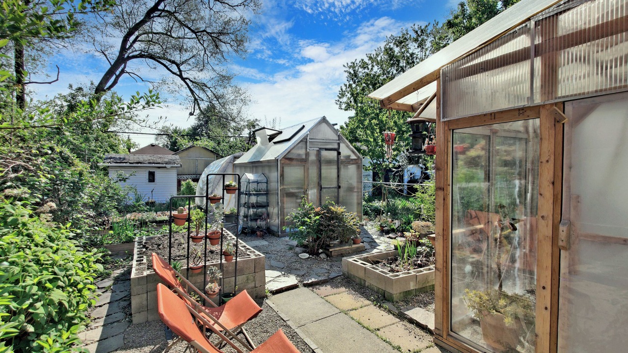 Photo of Outdoor in New Toronto