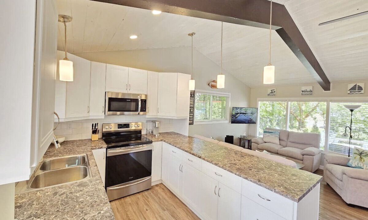 Photo of Kitchen in Seba Beach
