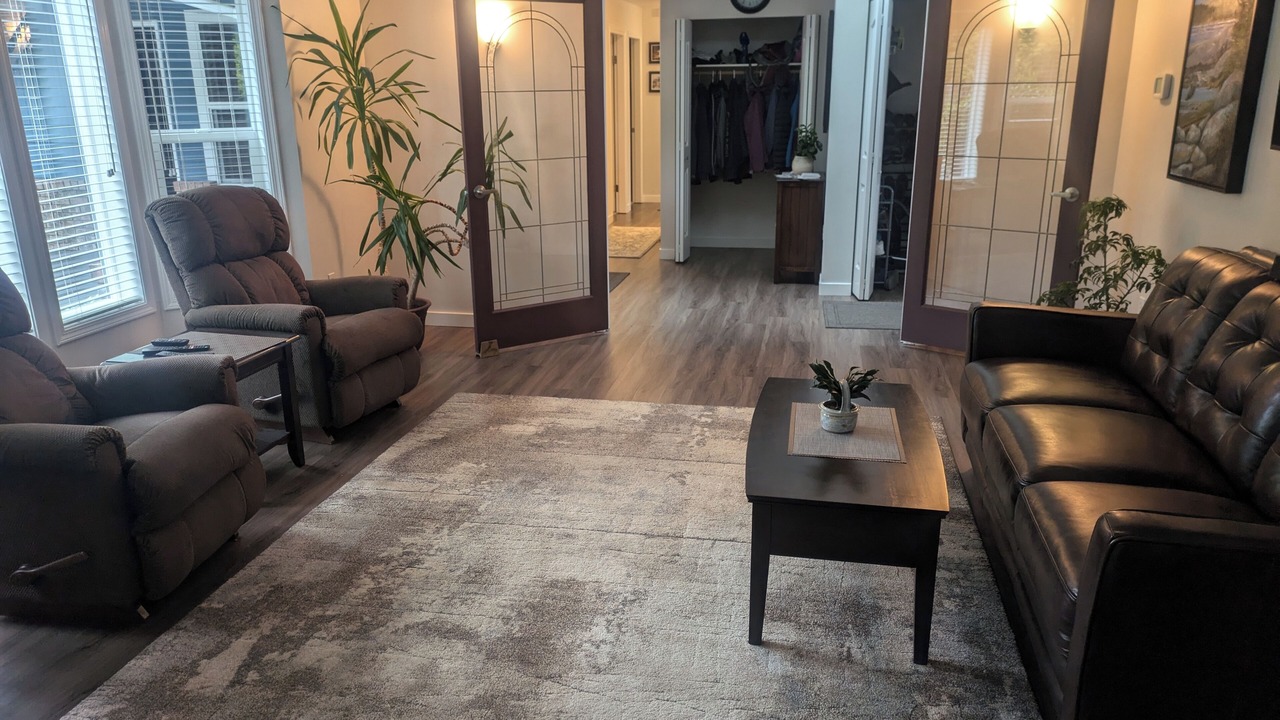 Photo of Livingroom in North Cowichan