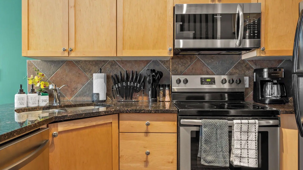 Photo of Kitchen in Cougar Creek