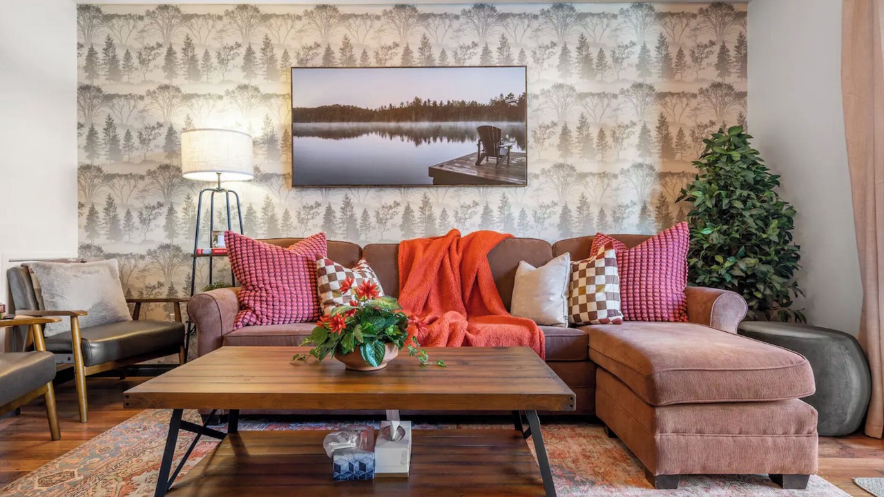 Photo of Livingroom in Cougar Creek