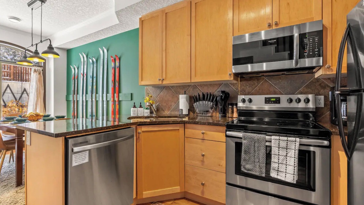 Photo of Kitchen in Cougar Creek
