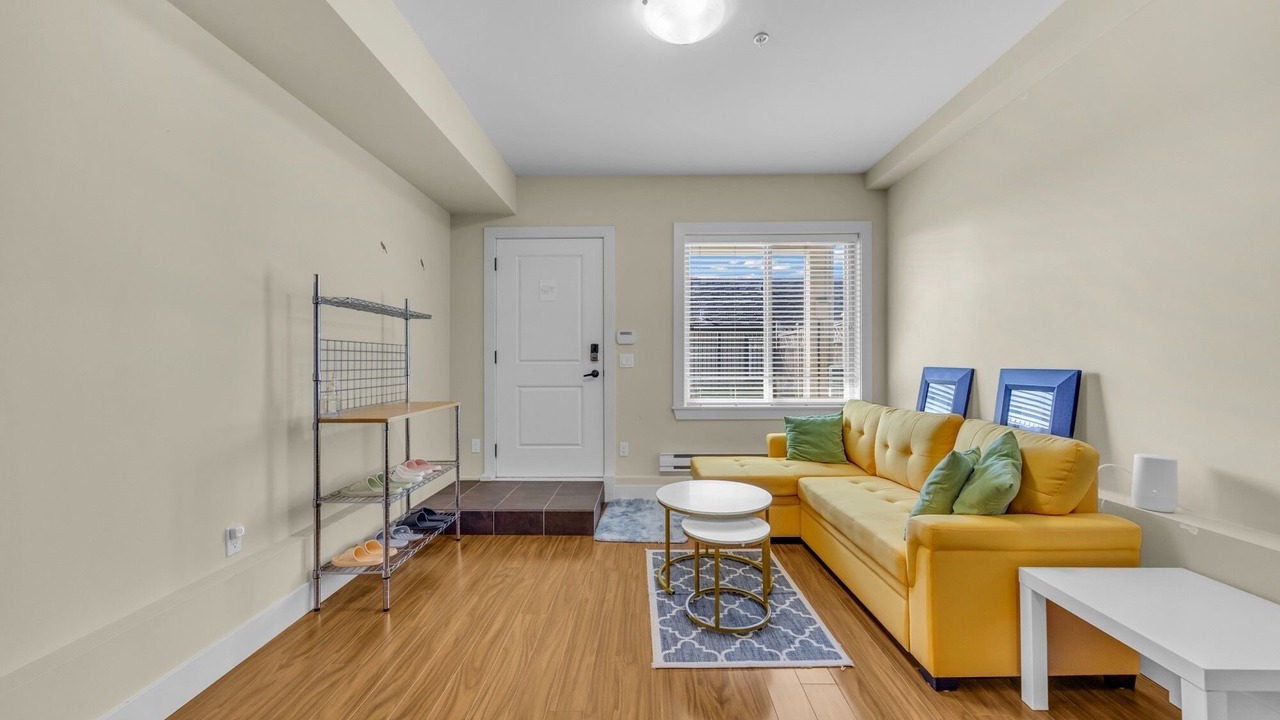 Photo of Livingroom in White Rock