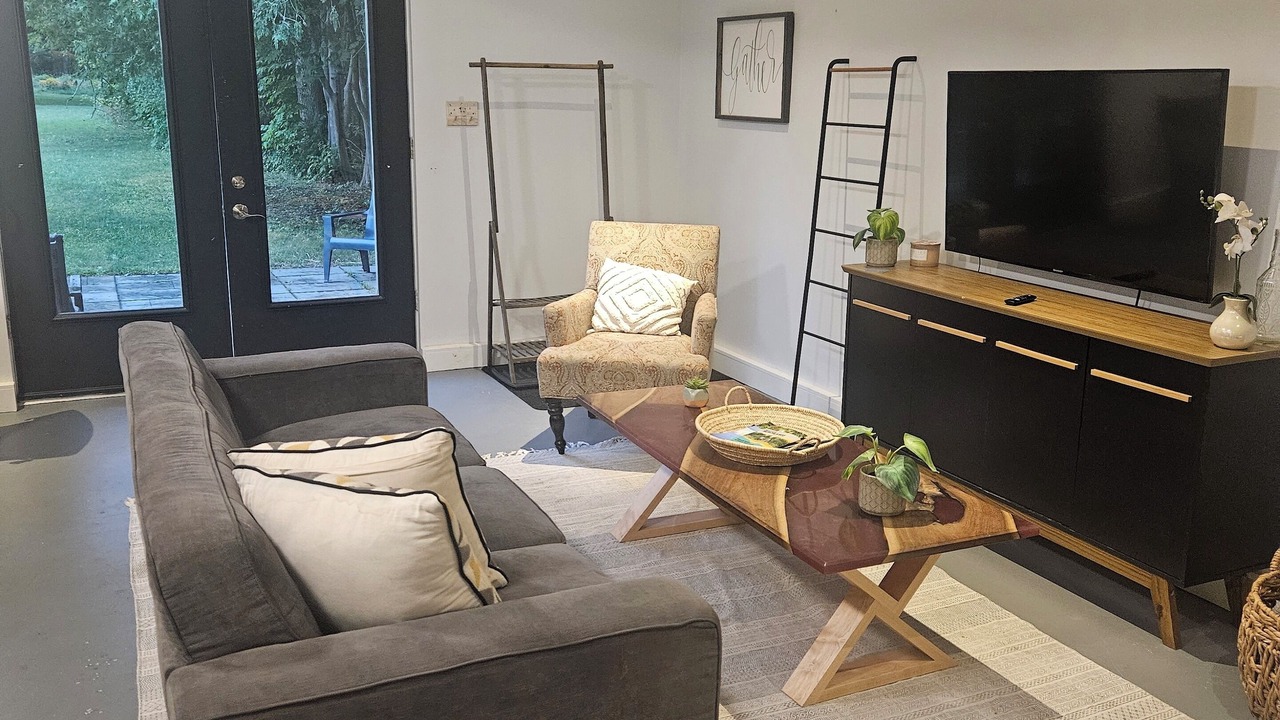 Photo of Livingroom in Orillia