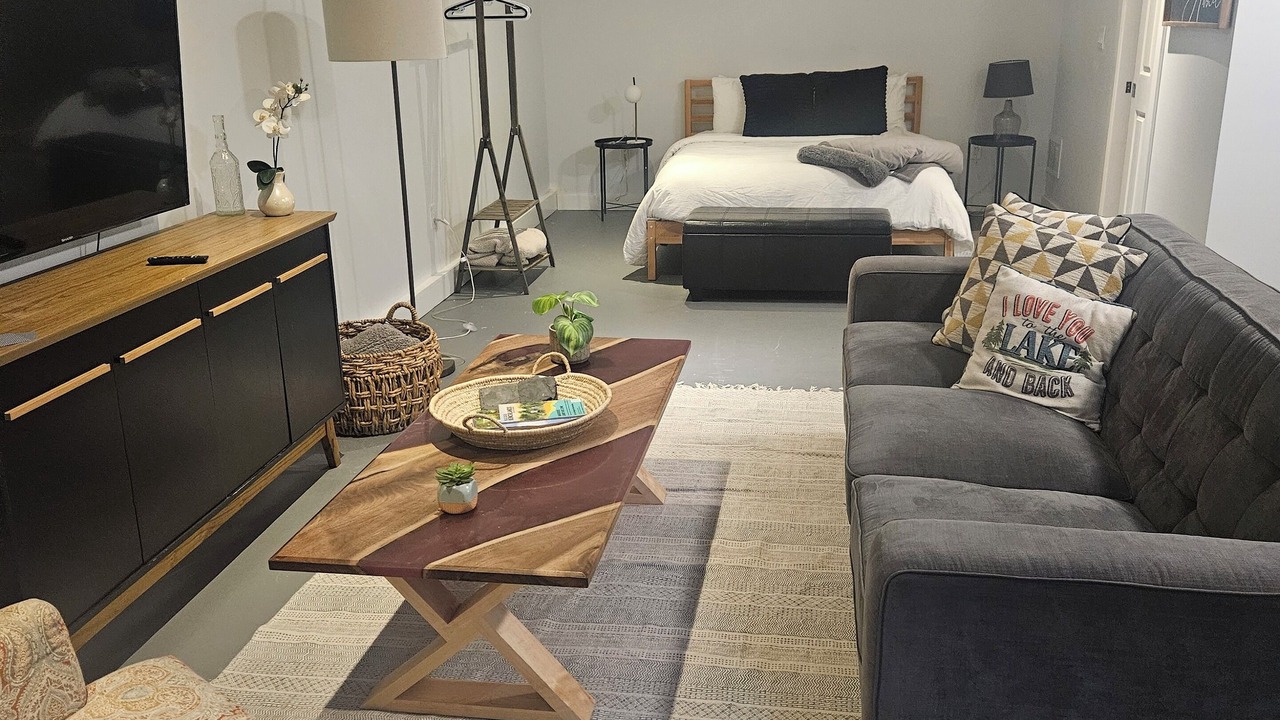 Photo of Livingroom in Orillia
