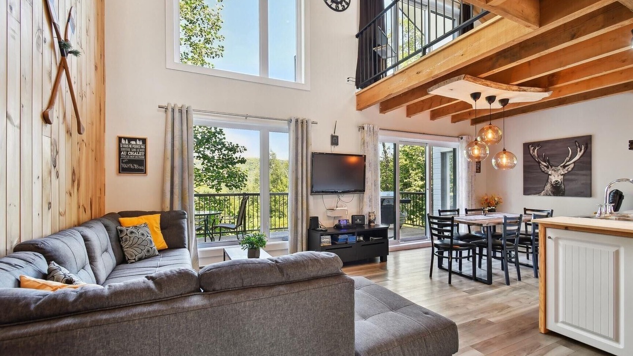 Photo of Livingroom in Mandeville